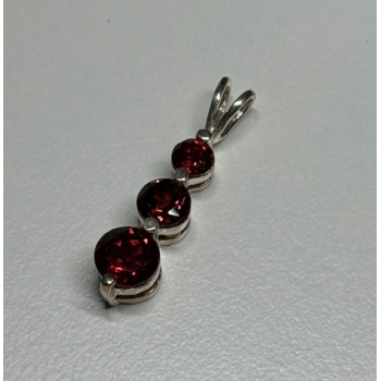 925 Sterling Silver Garnet Pendant