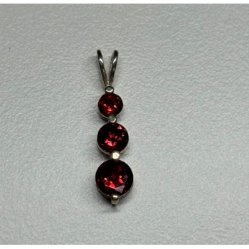 925 Sterling Silver Garnet Pendant