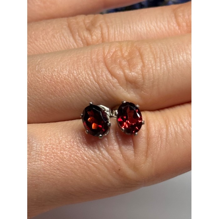 925 Sterling Silver Garnet Earrings