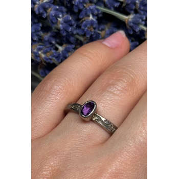 925 Sterling Silver Amethyst Ring Size 6