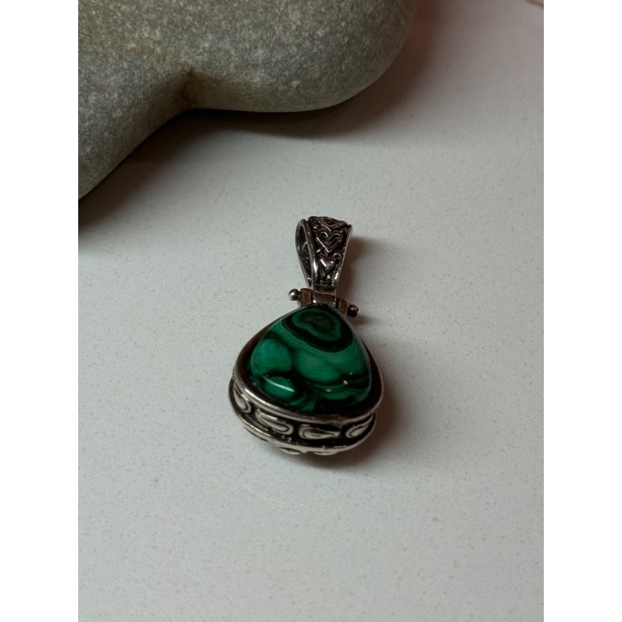 925 Sterling Silver Green Agate Pendant Length 1.4 Inch