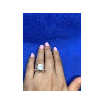 925 Sterling Silver White CZ Ring Size 6.5