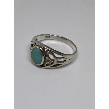 925 Sterling Silver Ring With Turquoise Size 7.75