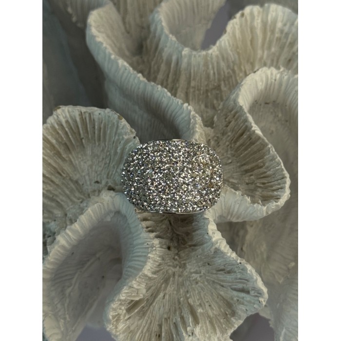 Beautiful 925 Sterling Silver CZ Ring Size 8