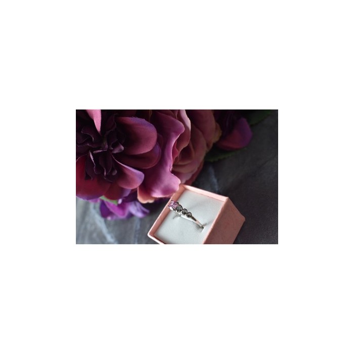 925 Sterling Silver Pink CZ Ring Size 6.5