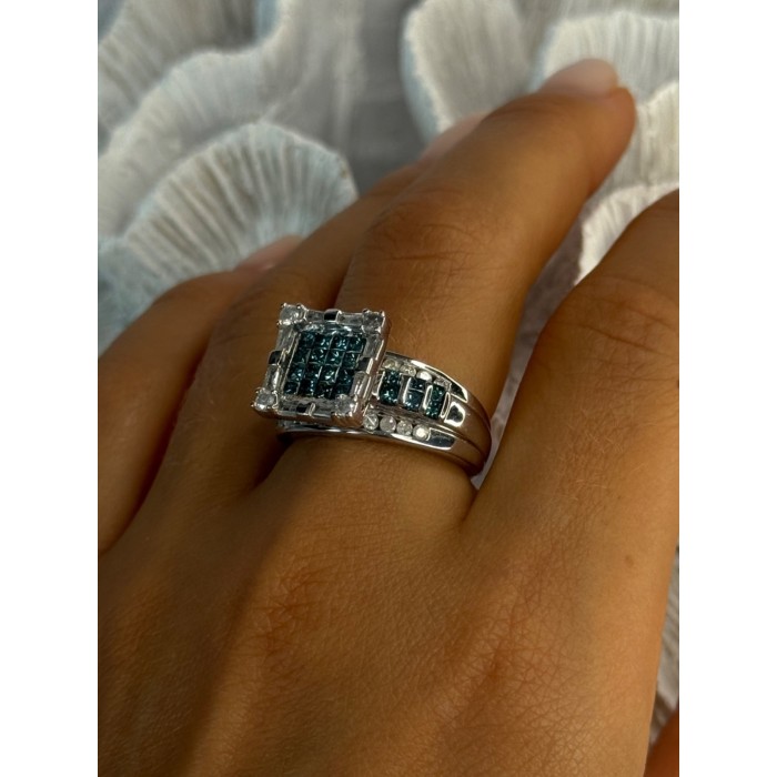10K White Gold Aquamarine & White Topaz Ring Size 8