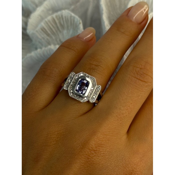 14K White Gold Tanzanite & Diamond Ring Size 6