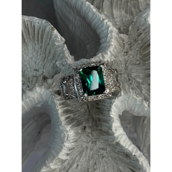 925 Sterling Silver Emerald & Cz Ring Size 6