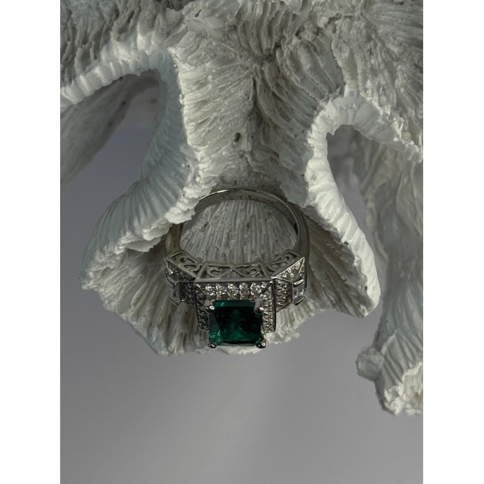 925 Sterling Silver Emerald & Cz Ring Size 6