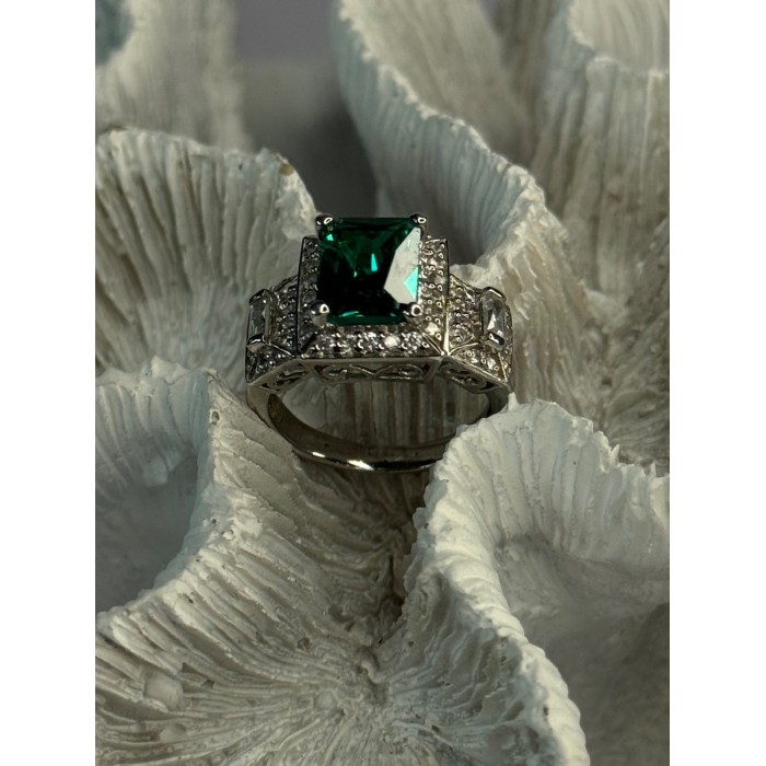 925 Sterling Silver Emerald & Cz Ring Size 6