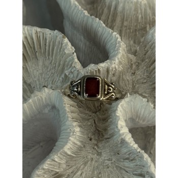 Vintage 925 Sterling Silver Garnet Ring Size 7