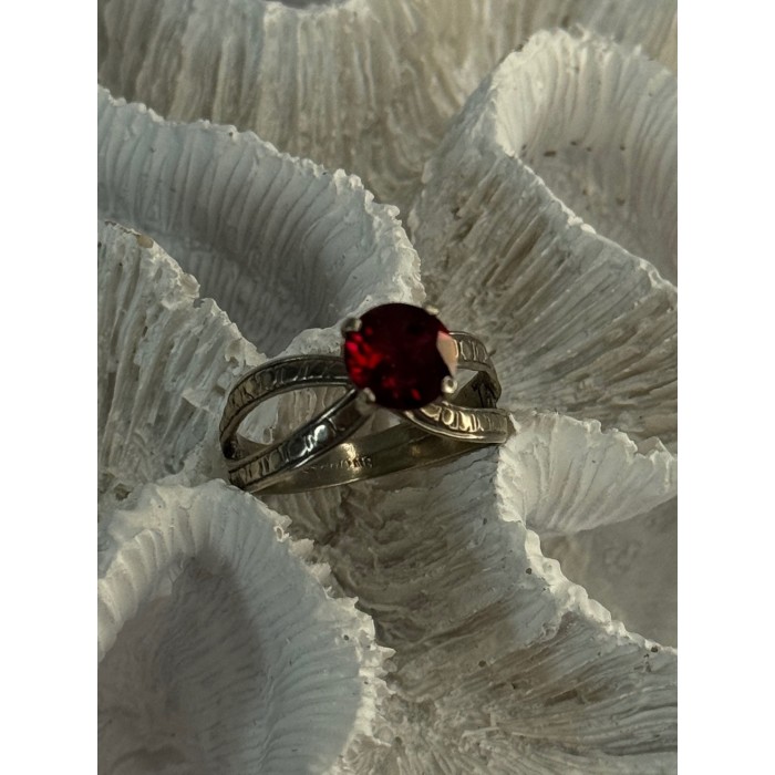 Vintage 925 Sterling Silver Ruby Ring Size 9.5