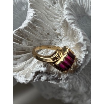 14K YELLOW GOLD RING RUBY SIZE 2.5