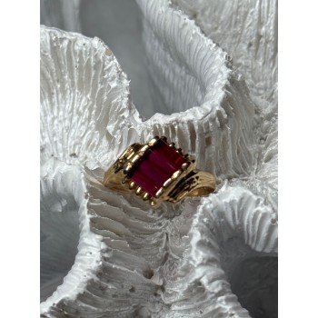 14K YELLOW GOLD RING RUBY SIZE 2.5