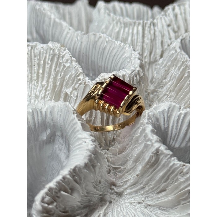 14K YELLOW GOLD RING RUBY SIZE 2.5