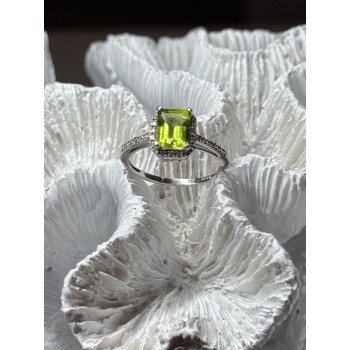 10K WHITE GOLD RING PERIDOT & DIAMONDS SIZE 6.5