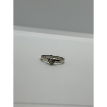 10K WHITE GOLD DIAMOND HEART  RING SIZE 6