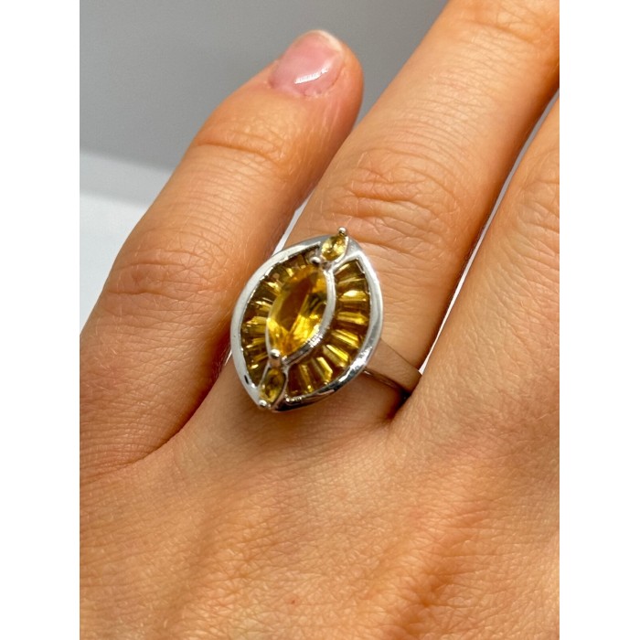 925 STERLING SILVER CITRINE RING SIZE 6.5