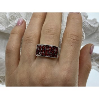 925 Sterling Silver Garnet Ring Size 8.5