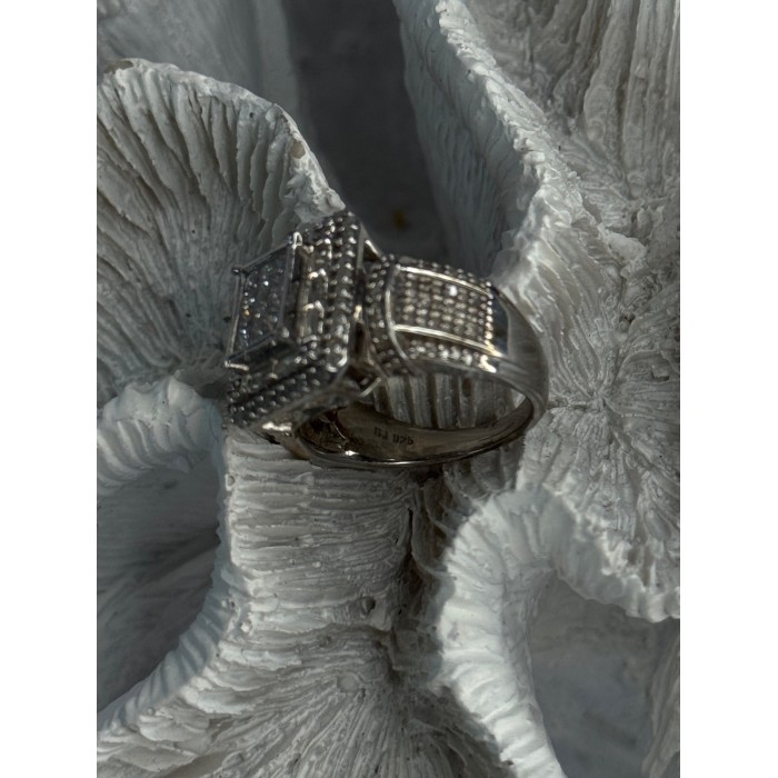 Elegant Design 925 Sterling Silver Beryl Ring Size 7