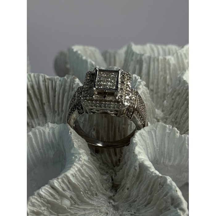 Elegant Design 925 Sterling Silver Beryl Ring Size 7