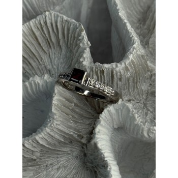 925 Sterling Silver Garnet & Beryl Ring Size 8