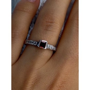 925 Sterling Silver Garnet & Beryl Ring Size 8