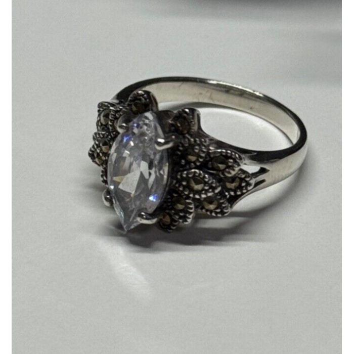 925 Sterling Silver CZ & Marcasite Ring Size 5