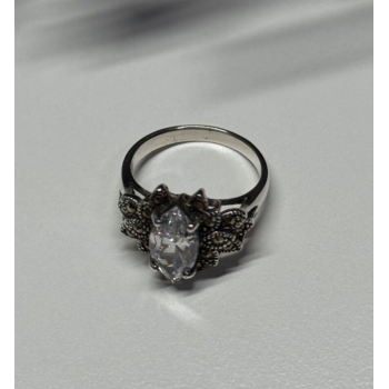925 Sterling Silver CZ & Marcasite Ring Size 5