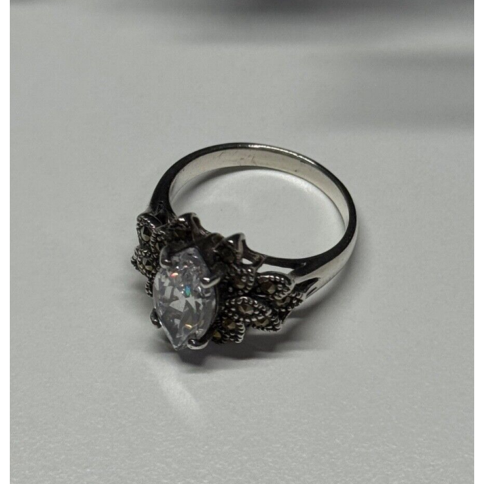 925 Sterling Silver CZ & Marcasite Ring Size 5
