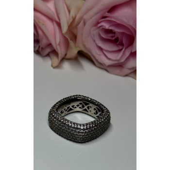 925 Sterling Silver CZ Ring Size 6