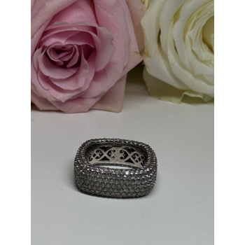 925 Sterling Silver CZ Ring Size 6