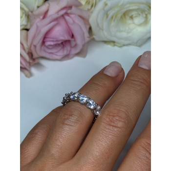 925 Sterling Silver CZ Ring Size 4