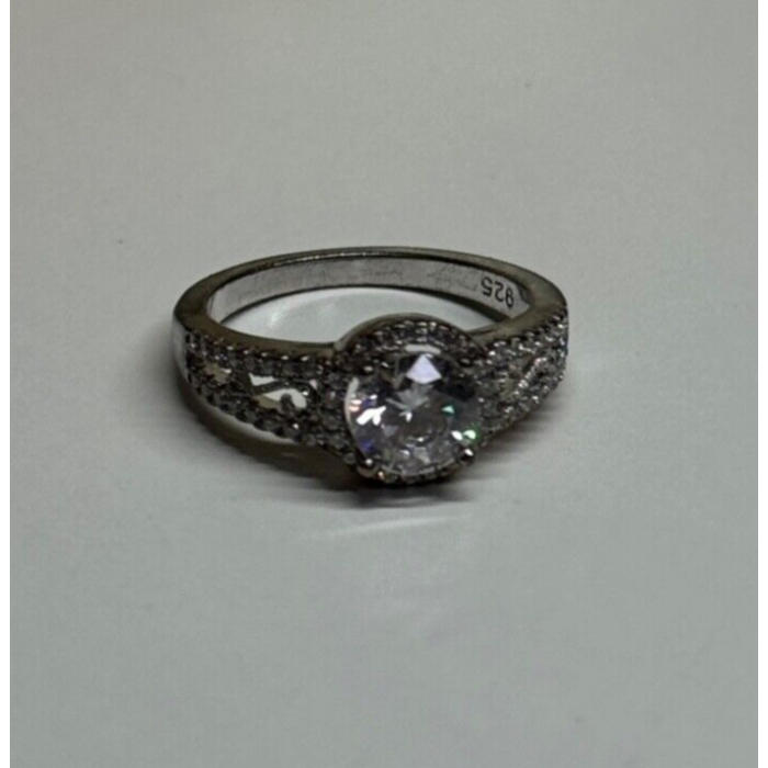 925 Sterling Silver CZ Ring Size 5