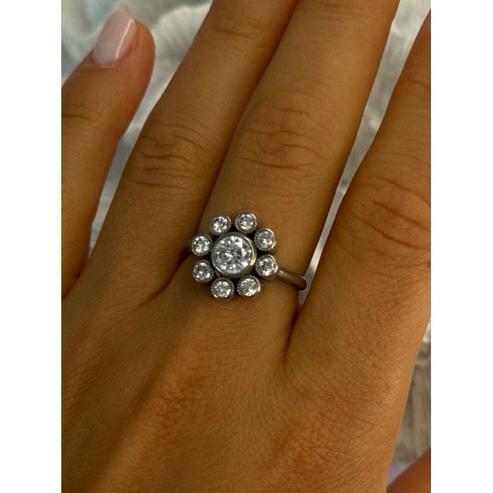 925 Sterling Silver CZ Flower Ring Size 9