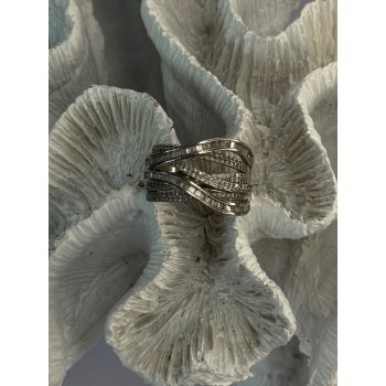 Elegant Design 925 Sterling Silver White Topaz Ring Size 9