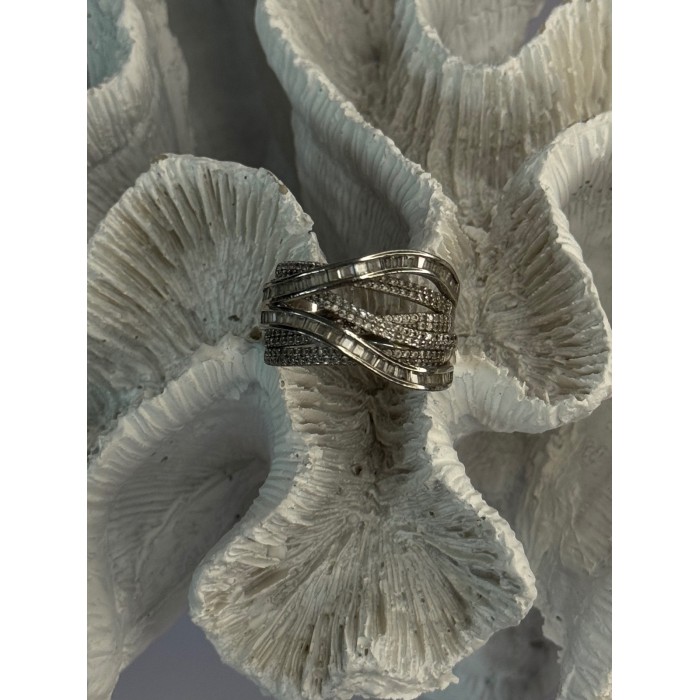 Elegant Design 925 Sterling Silver White Topaz Ring Size 9