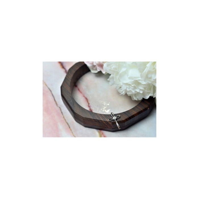 10K WHITE GOLD WHITE SAPPHIRES PENDANT