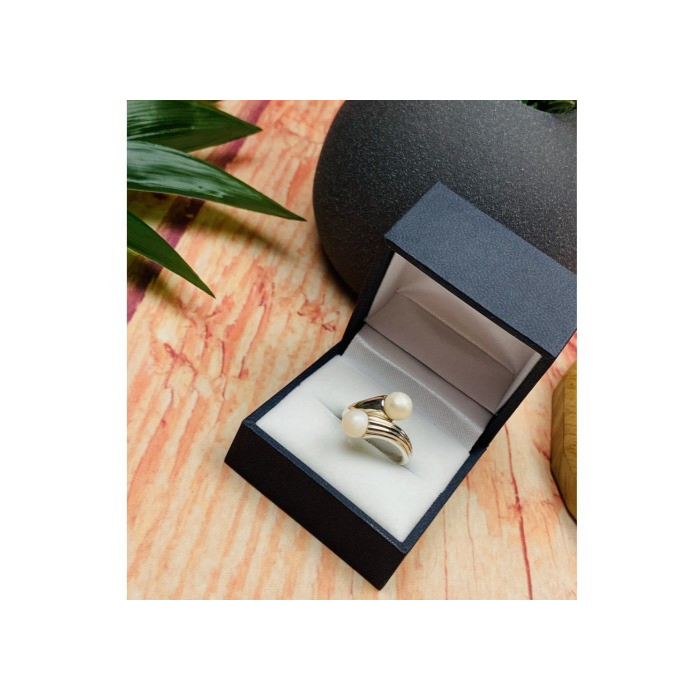 925 Sterling Silver Pearls Ring Size 7
