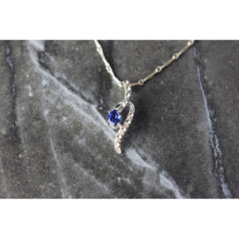 925 STERLING SILVER LONDON BLUE & WHITE TOPAZ CHAIN WITH PENDANT(2)