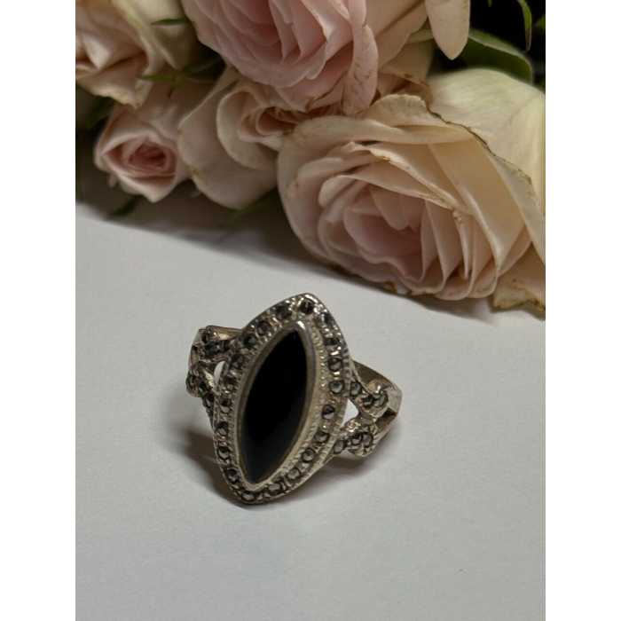 Vintage 925 Sterling Silver Onyx & Marcasite Ring Size 7