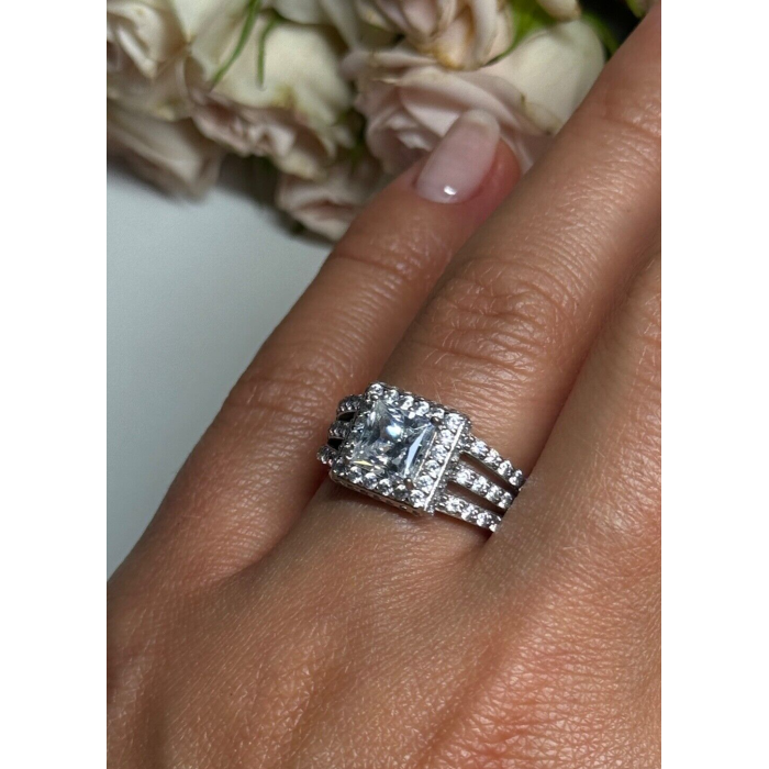 925 Sterling Silver CZ Ring Size 6