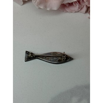 925 Sterling Silver Black Enamel Brooch Length 1.5 In