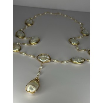 GOLD PLATED PEARL NECKLACE APPROX LENGTH 30 INCH THE BOTTOM OF PENDANT 3 INCH