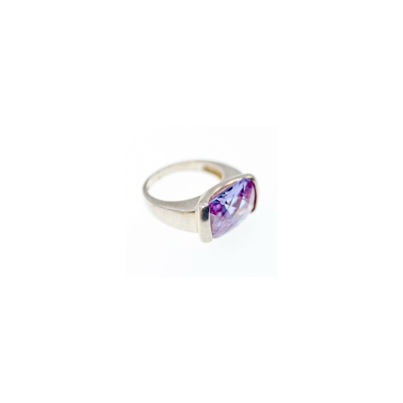 925 Sterling Silver Purple CZ Ring Size 8