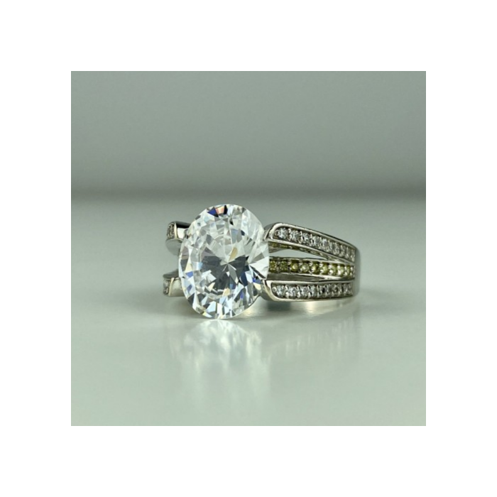 925 Sterling Silver CZ Ring Size 7