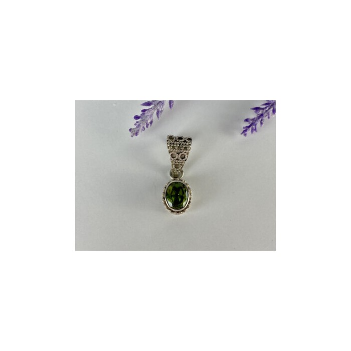 Vintage 925 Sterling Silver Zultanite Pendant