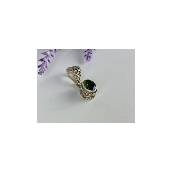 Vintage 925 Sterling Silver Zultanite Pendant