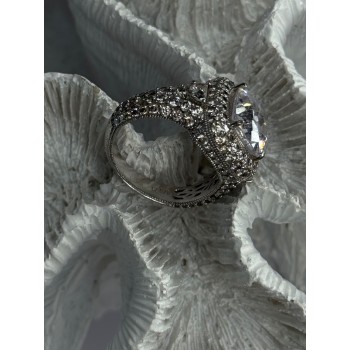 Beautiful Design 925 Sterling Silver Cz Ring Size 9