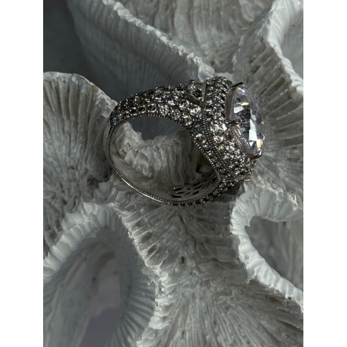 Beautiful Design 925 Sterling Silver Cz Ring Size 9